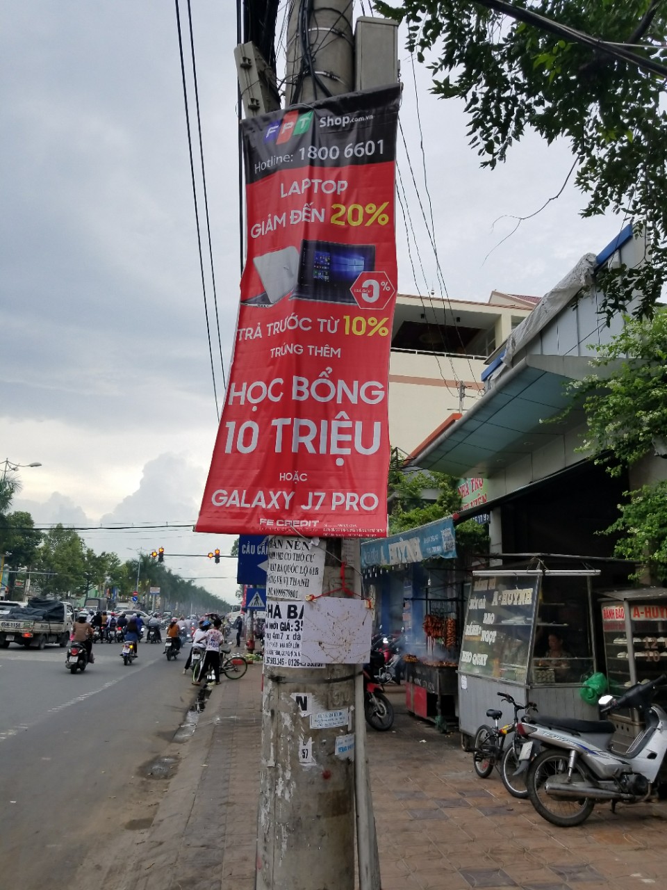 Thi Công Treo Phướn cho Andes