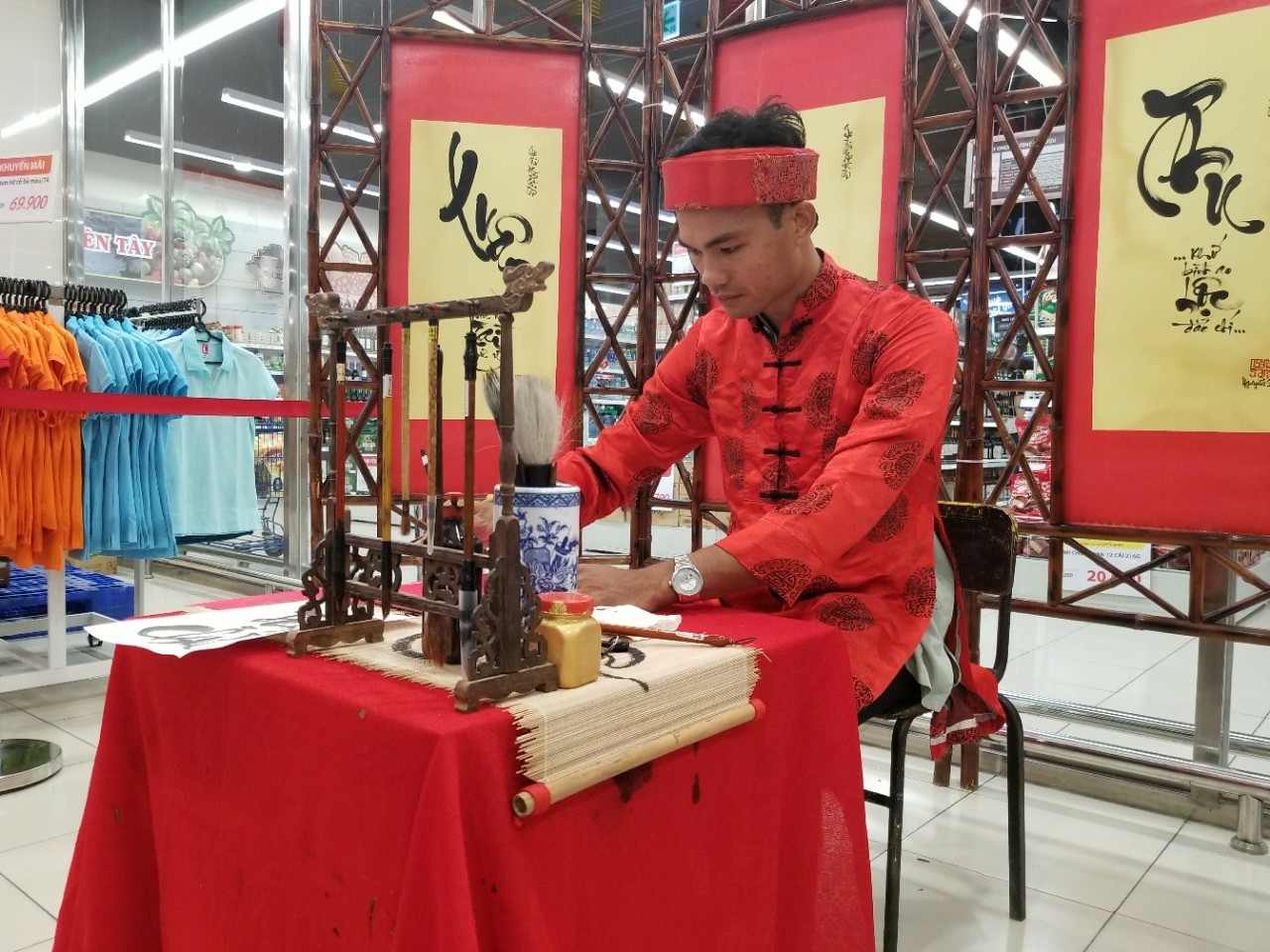 Thi Công Quảng Cáo Trang Trí Ông Đồ Thư Pháp