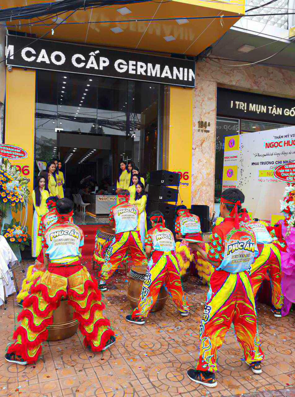 Lễ khai trương thẩm mỹ viện Ngọc Hường Cần Thơ